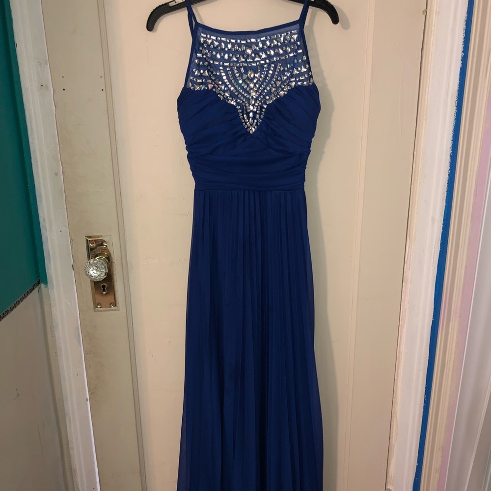 Long blue dress